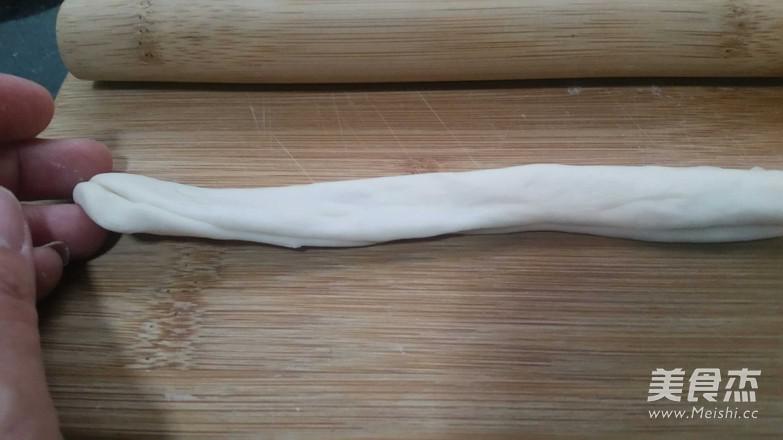 鹵肉香菜夾饃的做法-醬香味煨菜譜-易網健康養生網 鹵肉香菜夾饃的做法-醬香味煨菜譜