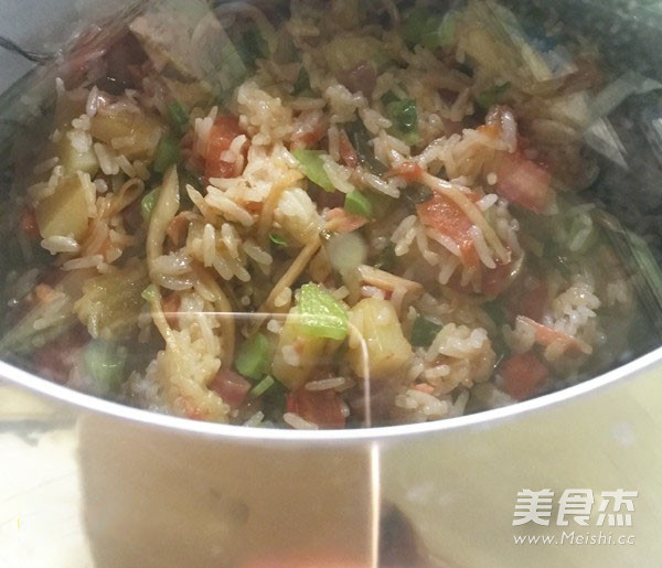 土豆蔬菜什錦燴飯的做法-家常味燜菜譜