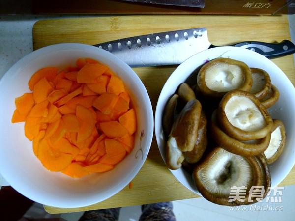 蔥油拌香菇的做法-蔥香味拌菜譜