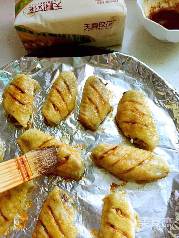 香辣烤雞翅中的做法-香辣味烤菜譜-易網(wǎng)健康養(yǎng)生網(wǎng) 香辣烤雞翅中的做法-香辣味烤菜譜