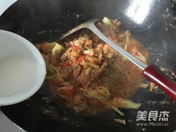 番茄炒菜花的做法-家常味炒菜譜