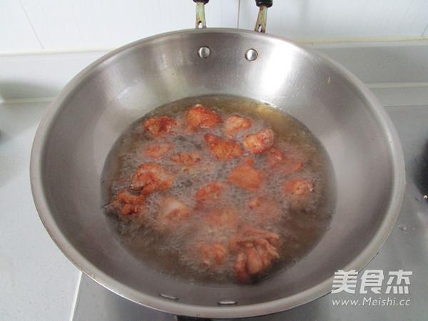 干鍋雞翅蝦的做法-香辣味燒菜譜