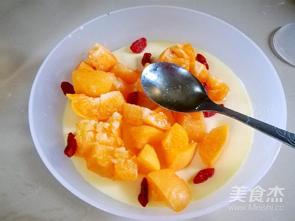 牛奶燉雞蛋的做法-奶香味蒸菜譜