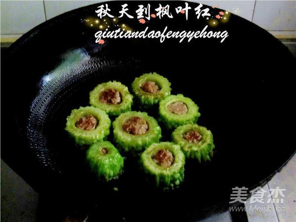 苦中作樂之苦瓜釀肉的做法-苦香味其它工藝菜譜