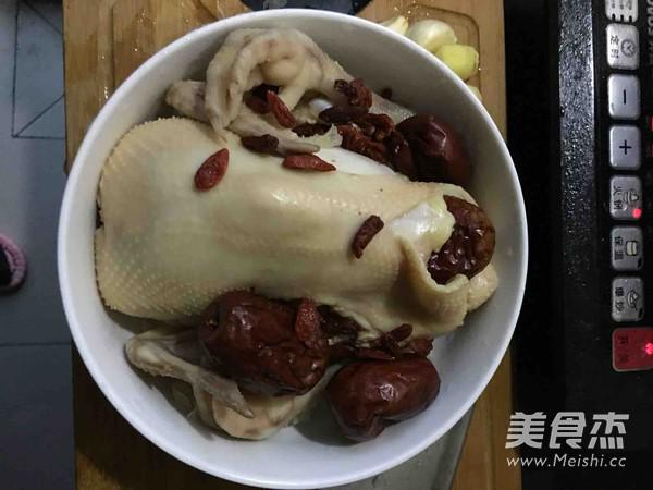 燉童子雞湯的做法-咸鮮味燉菜譜