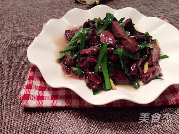 韭菜豬血的做法-家常味炒菜譜