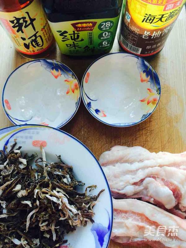 不油膩超下飯～梅干菜扣肉的做法-醬香味蒸菜譜