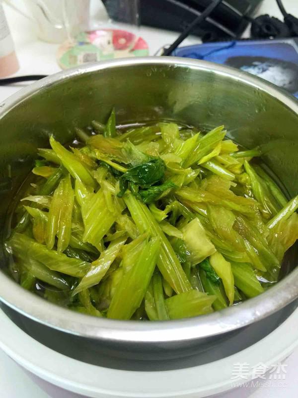 蒸芹菜的做法-咸鮮味蒸菜譜