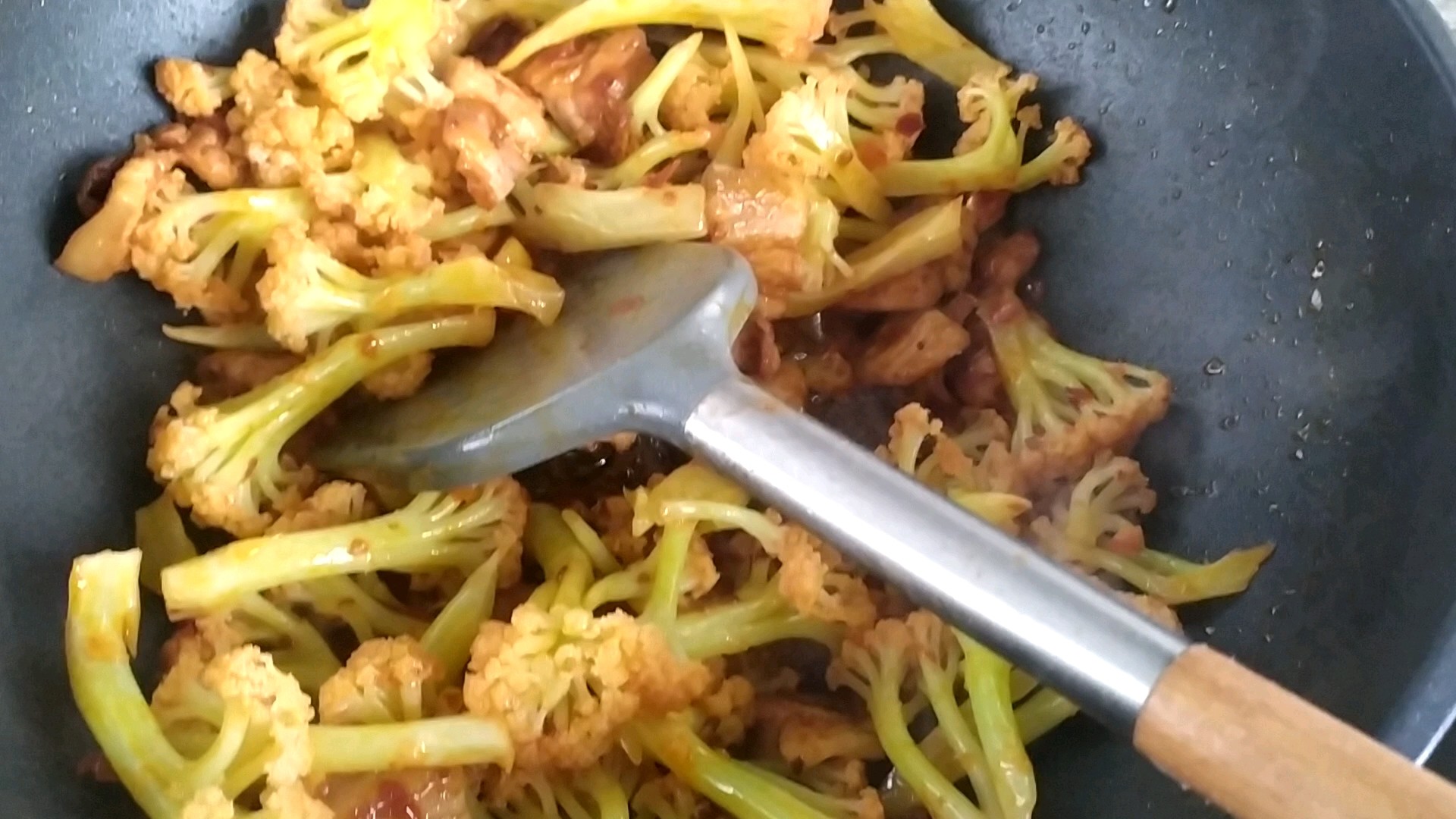 干鍋花菜的做法-香辣味燒菜譜