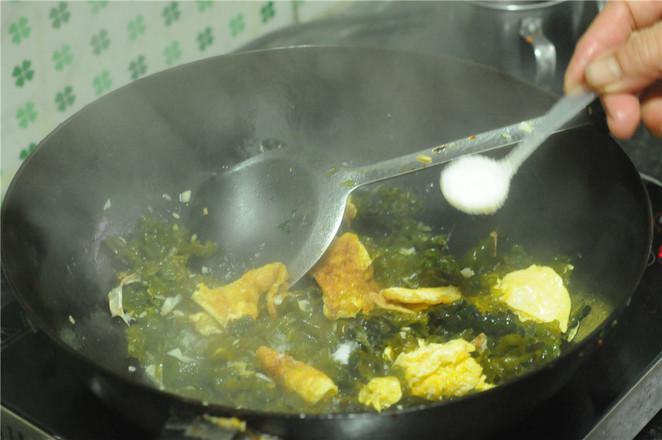 地皮菜炒雞蛋的做法-家常味炒菜譜