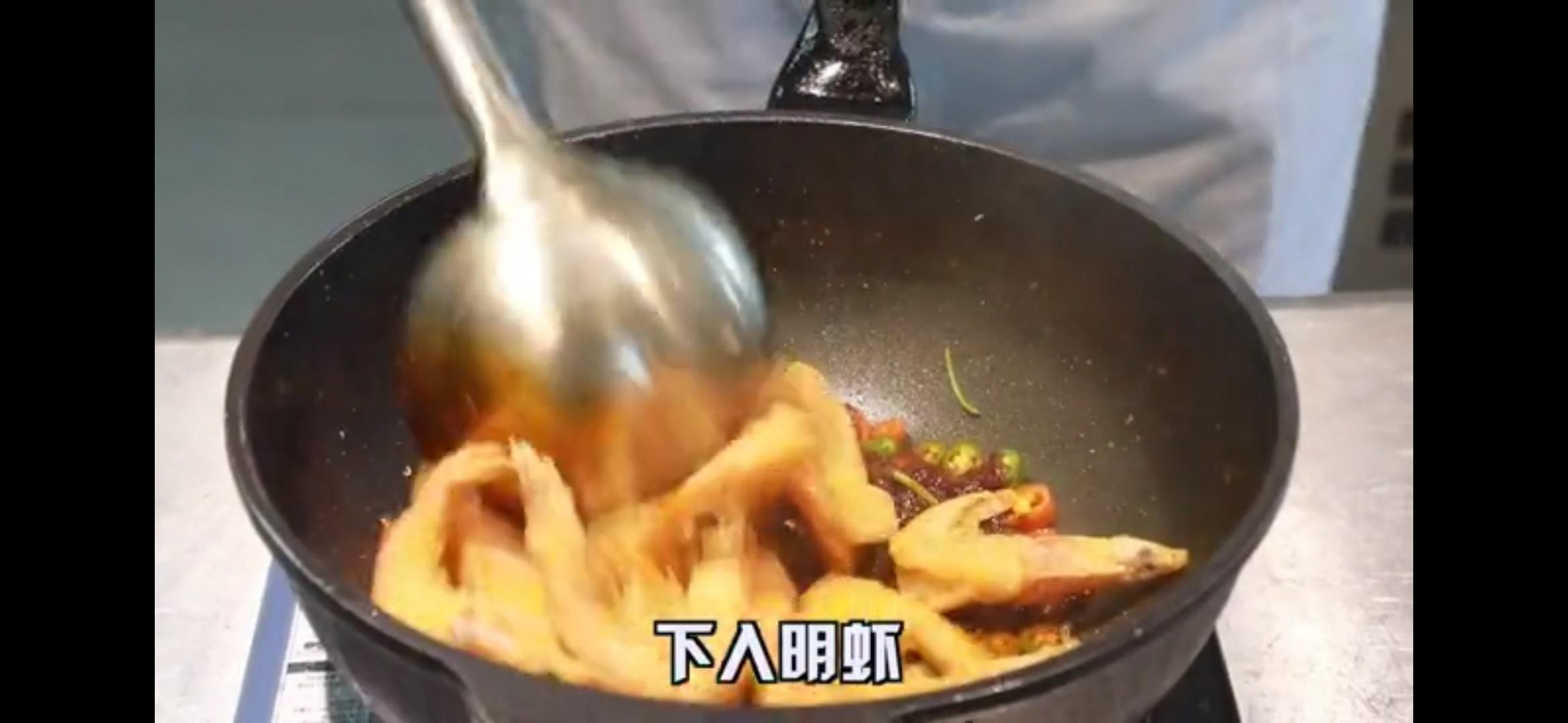 麻辣干鍋蝦的做法-香辣味炒菜譜