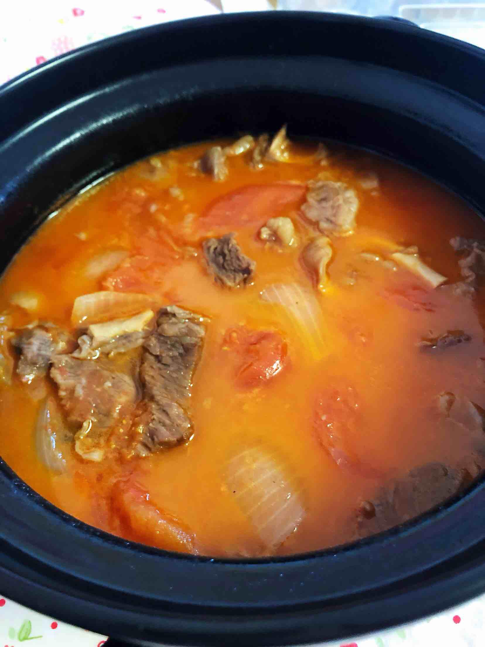 西紅柿燉牛腩的做法-家常味燉菜譜
