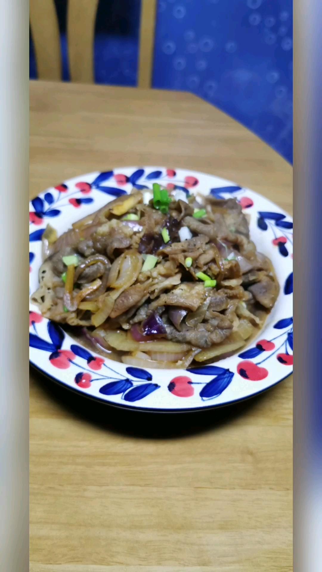 洋蔥炒肥牛的做法-家常味炒菜譜