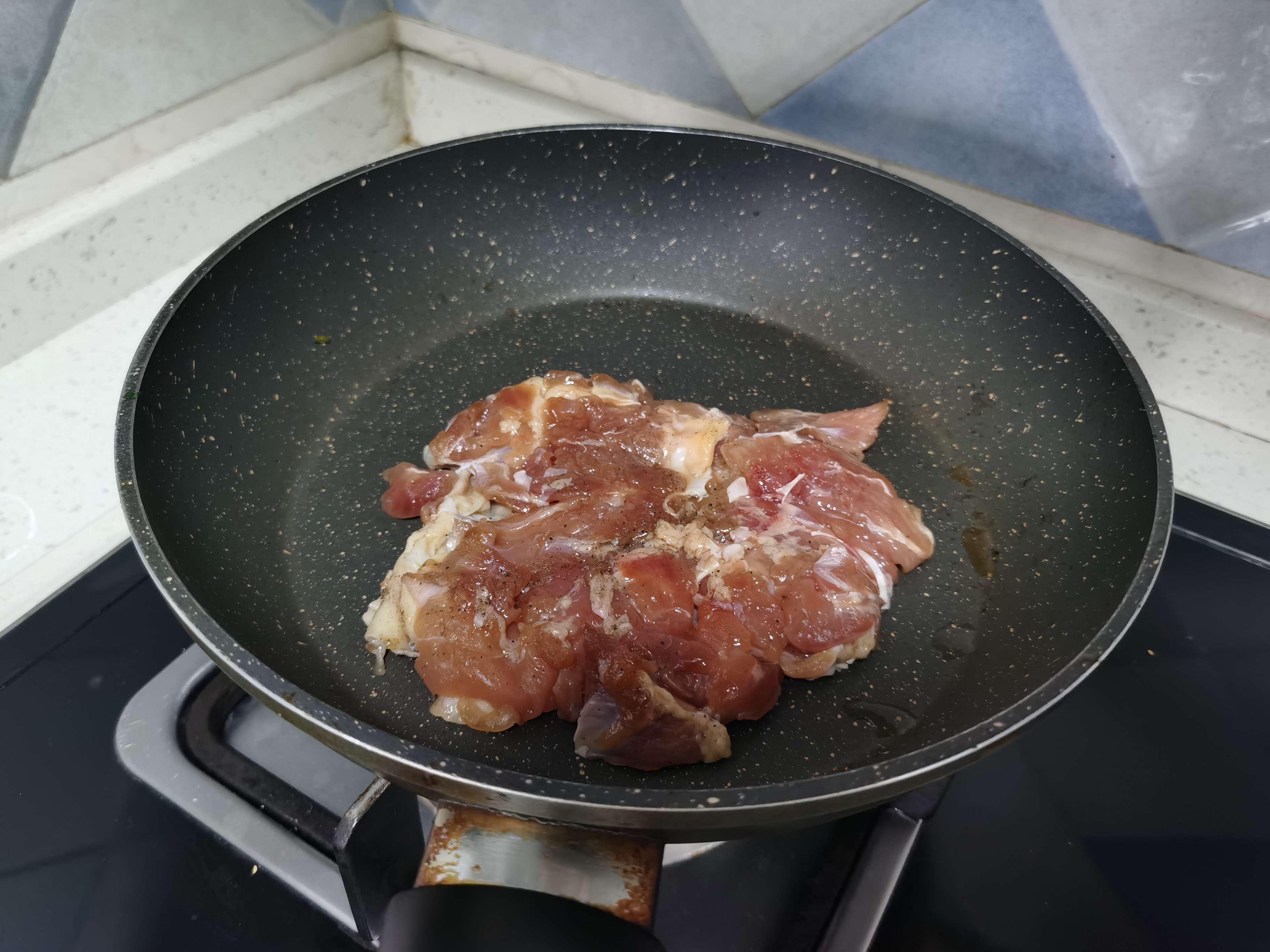 照燒雞腿的做法-咸鮮味煎菜譜