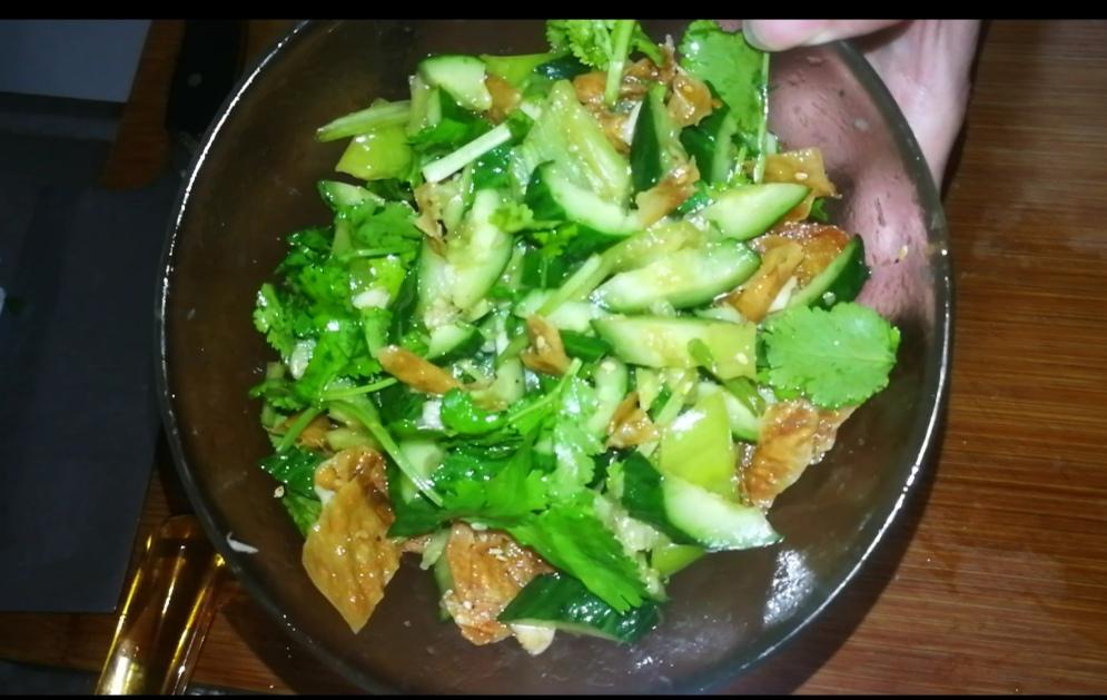 麻辣豆皮拌黃瓜的做法-酸辣味拌菜譜