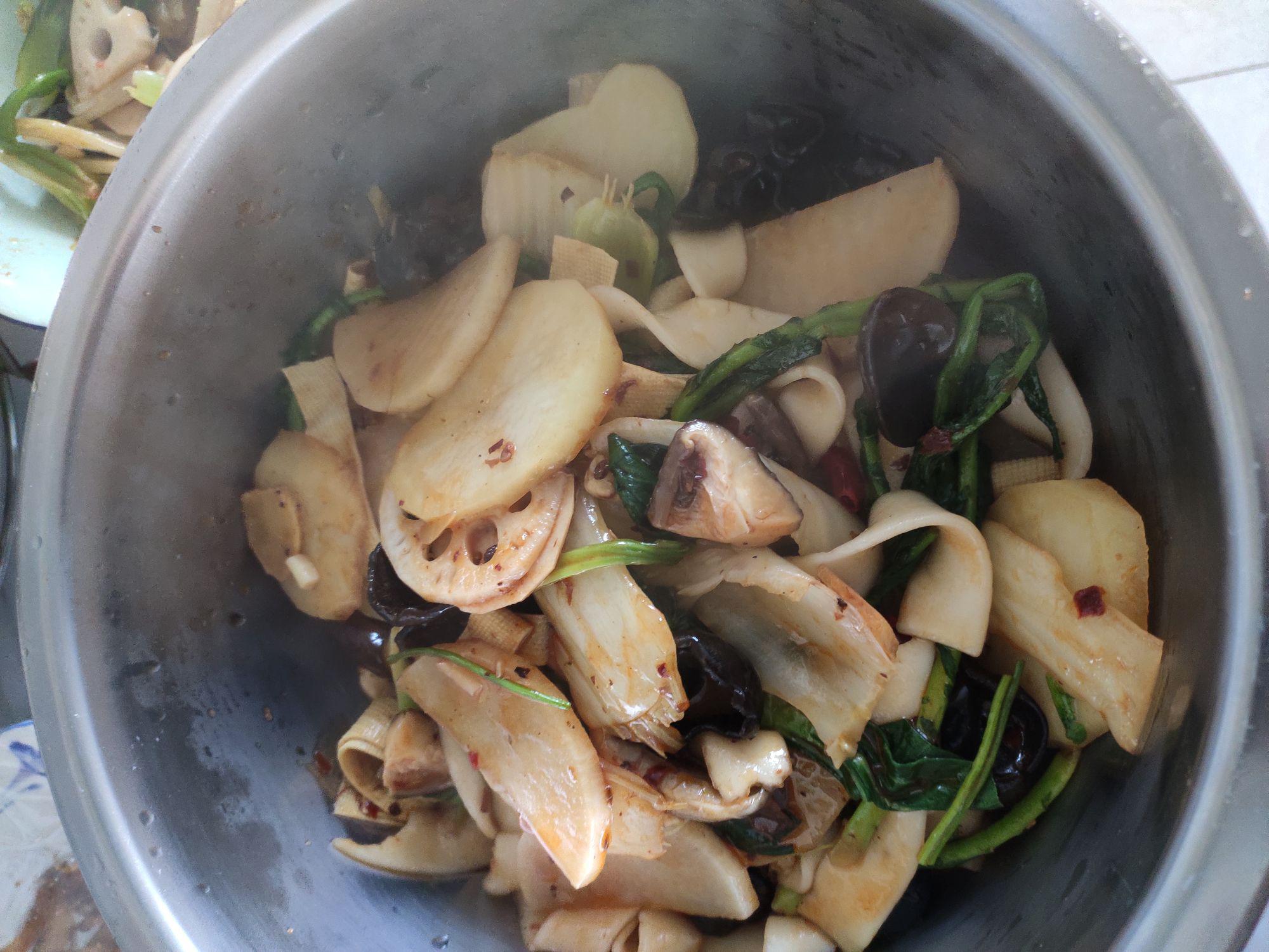 麻辣香鍋的做法-麻辣味煮菜譜