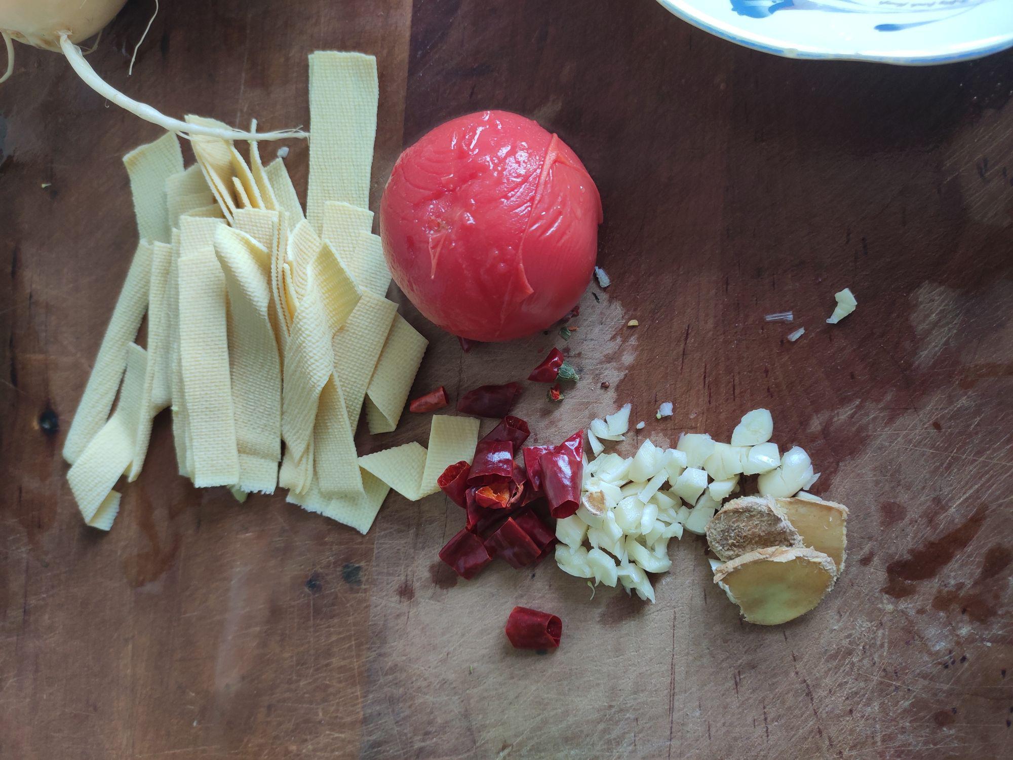 麻辣香鍋的做法-麻辣味煮菜譜