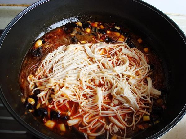 金針菇燴粉條的做法-香辣味燴菜譜-易網(wǎng)健康養(yǎng)生網(wǎng) 金針菇燴粉條的做法-香辣味燴菜譜