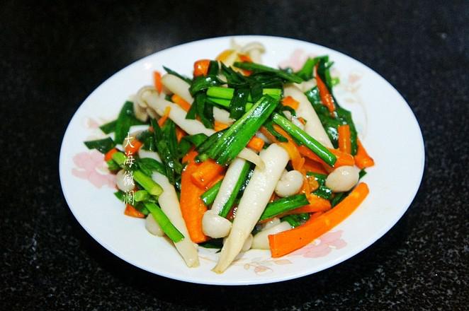 韭菜炒白玉菇的做法-家常味炒菜譜