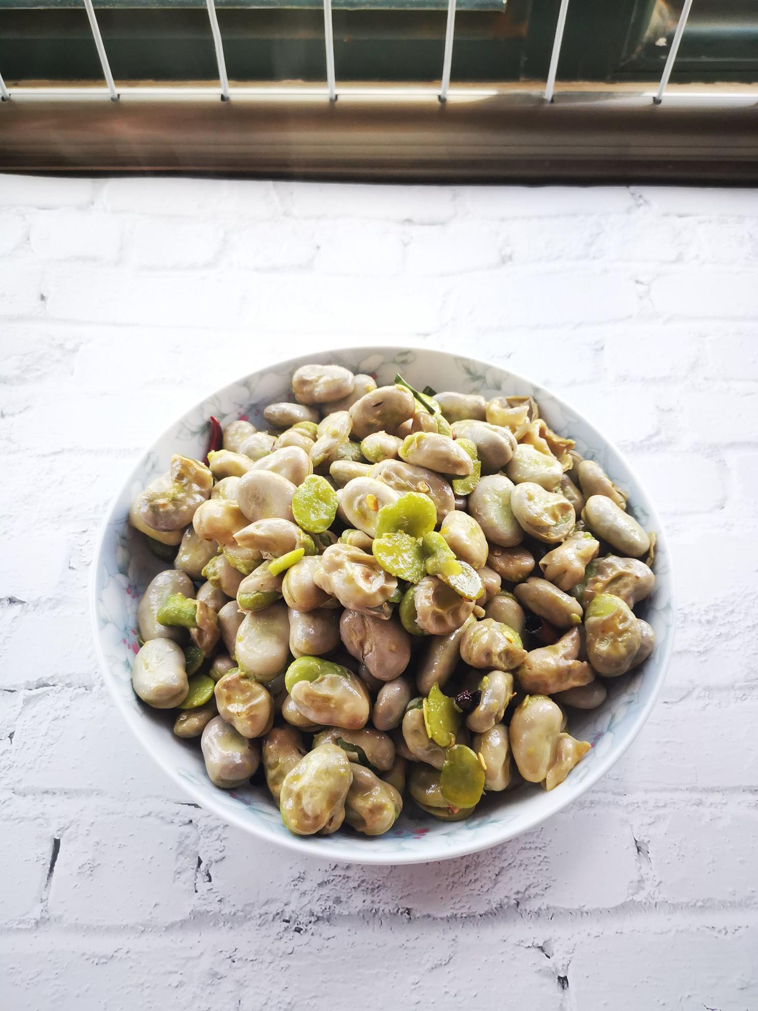 炒嫩蠶豆的做法-家常味炒菜譜