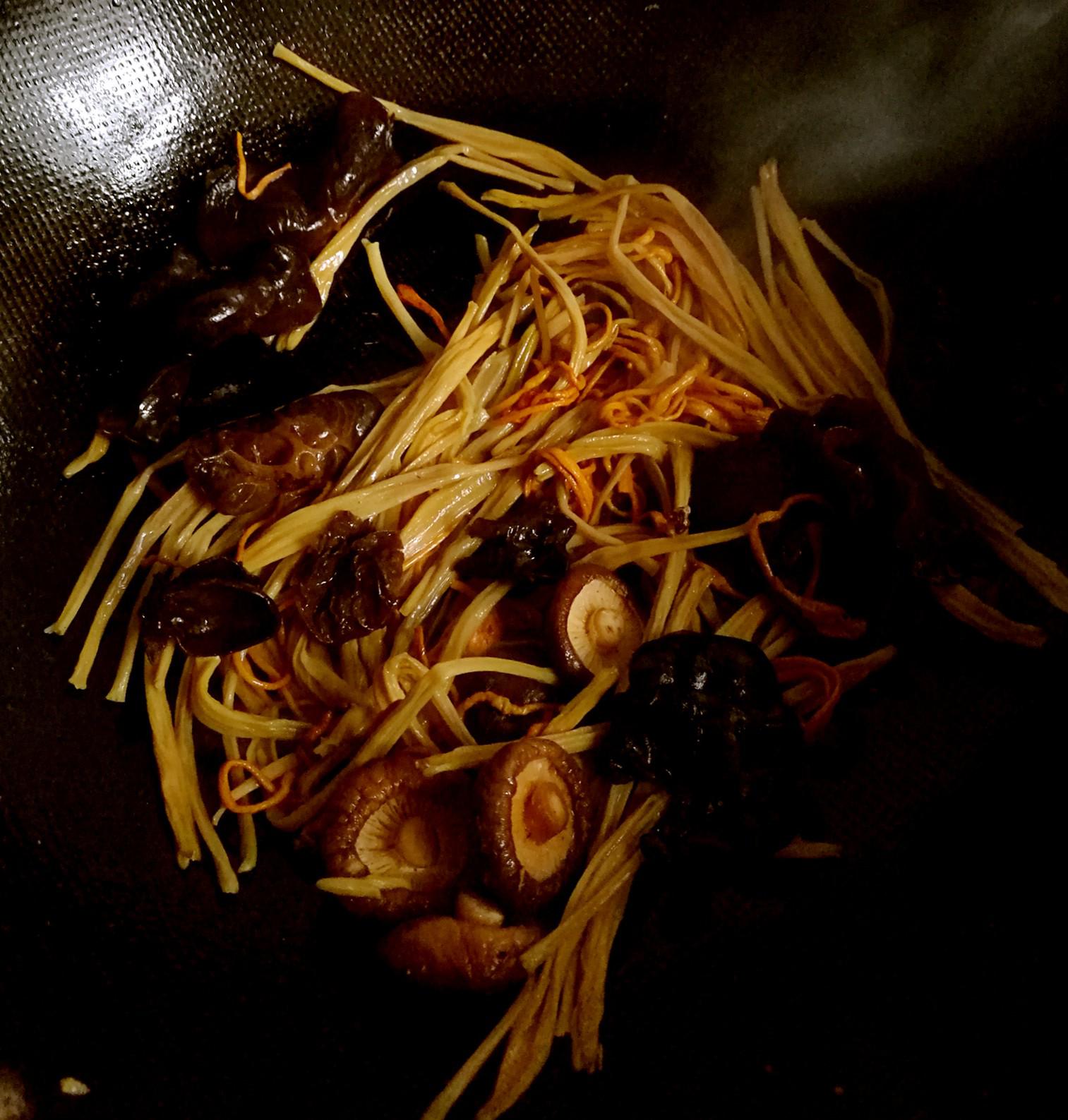 菌菇玉子豆腐的做法-其它口味燒菜譜