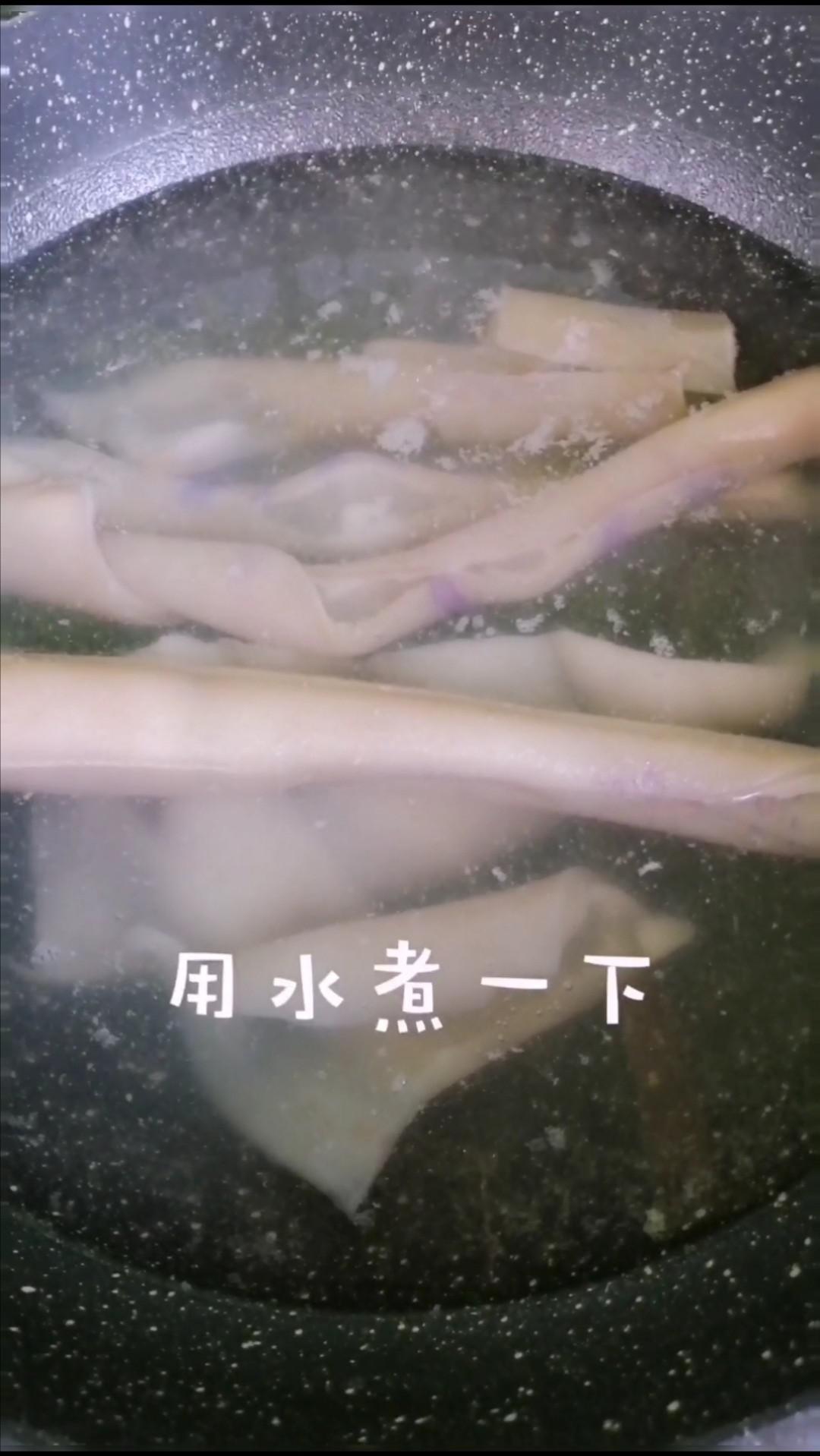 涼拌豬皮的做法-家常味煮菜譜
