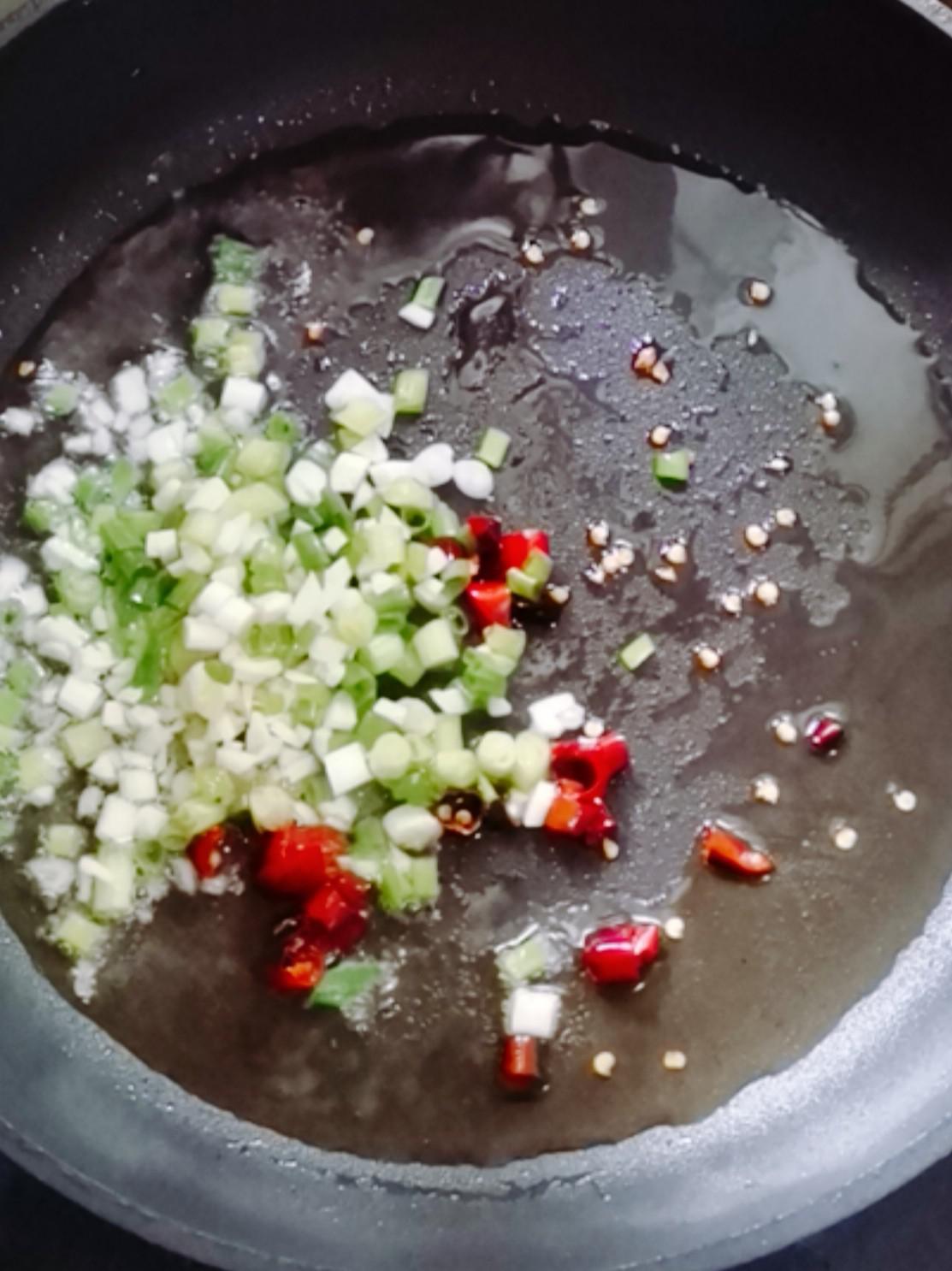 白灼豆腐的做法-咸鮮味煮菜譜