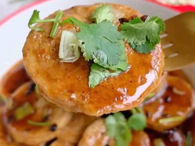 醬燒素雞的做法-咸鮮味炒菜譜