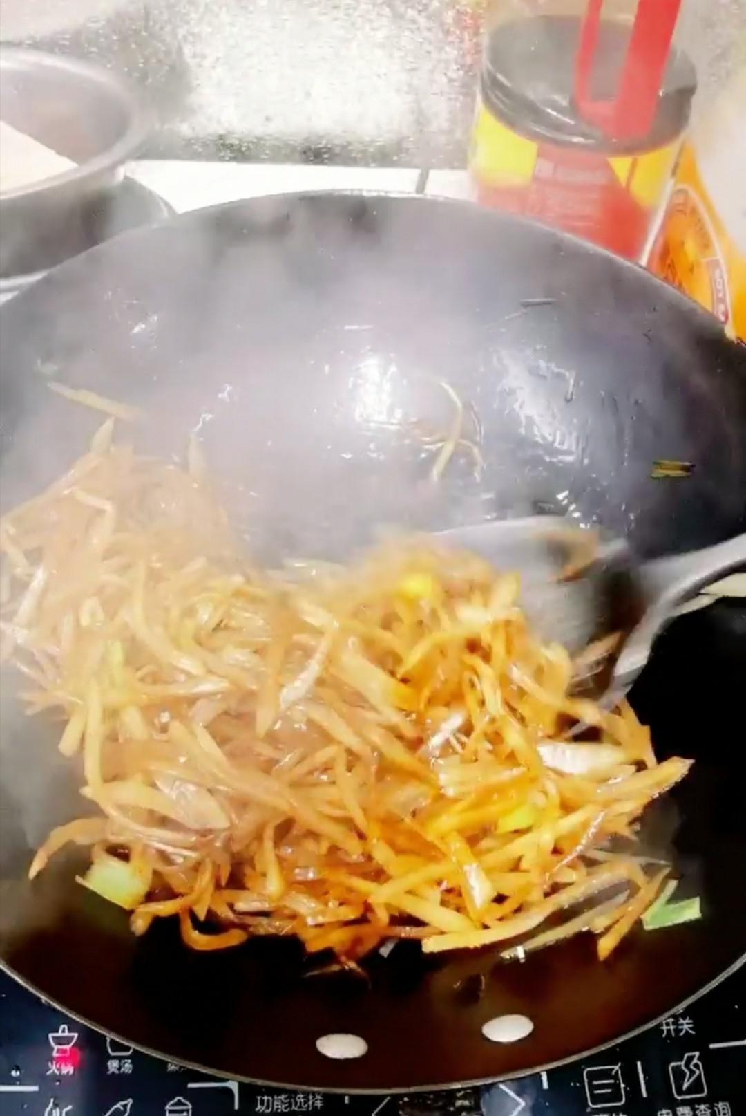 芥菜疙瘩咸菜的做法-咸鮮味炒菜譜