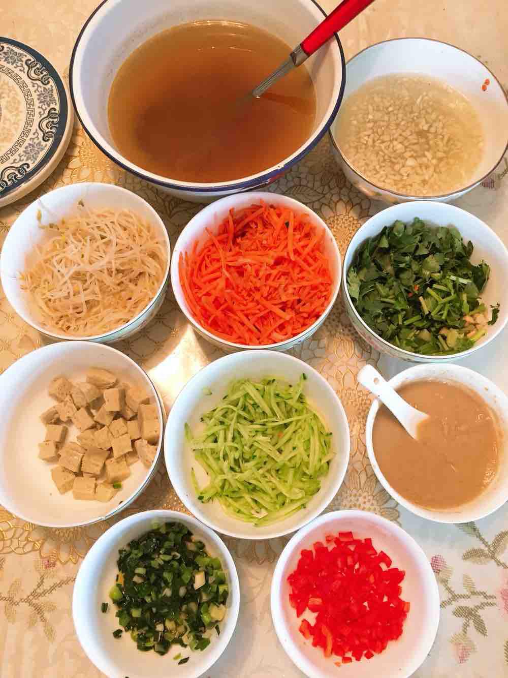 自制涼皮的做法-蒜香味蒸菜譜