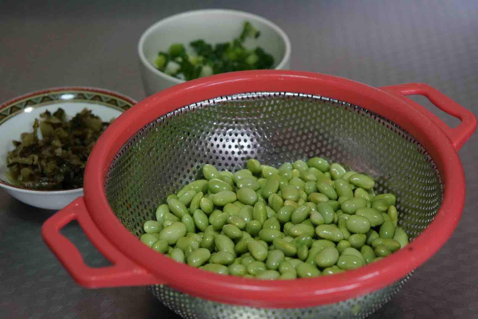 酸菜毛豆仁的做法-咸鮮味燒菜譜