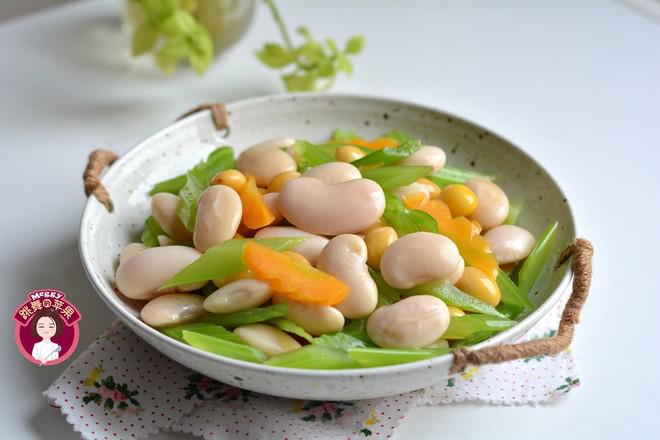 涼拌芹菜蕓豆白果的做法-家常味拌菜譜