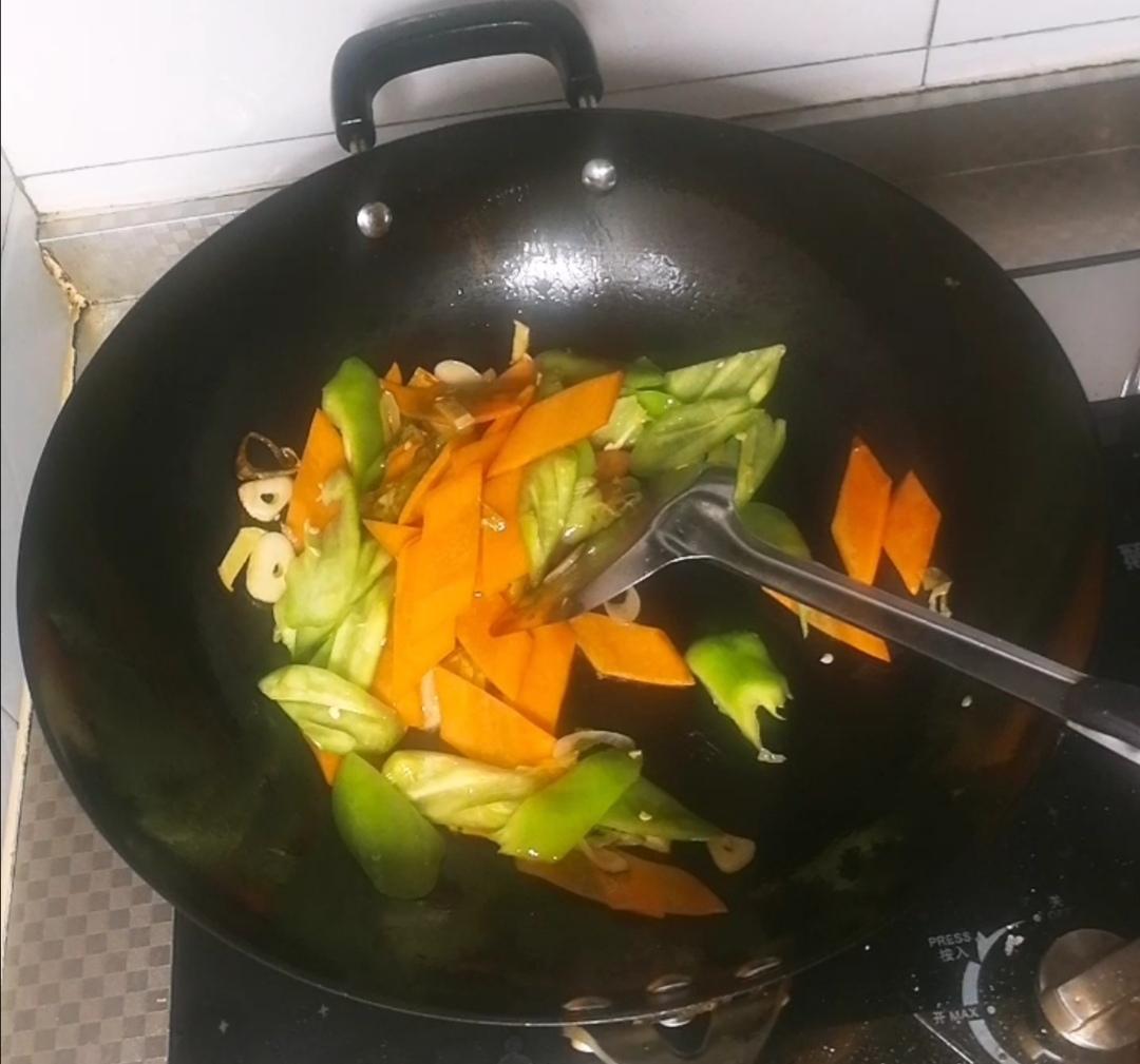 家常炒豬肝的做法-家常味炒菜譜