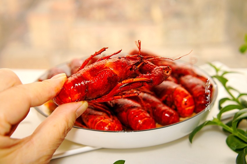 麻辣小龍蝦，吃一口就上癮的做法-麻辣味炒菜譜