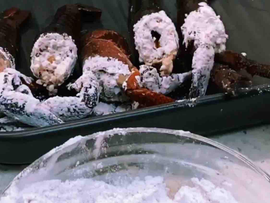 魚香小龍蝦，解鎖超簡單做法！的做法-酸辣味炒菜譜