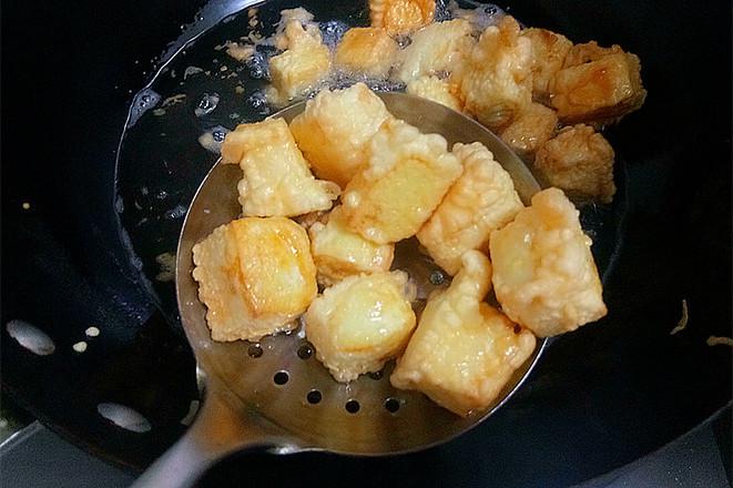 奶爆豆腐的做法-奶香味爆菜譜