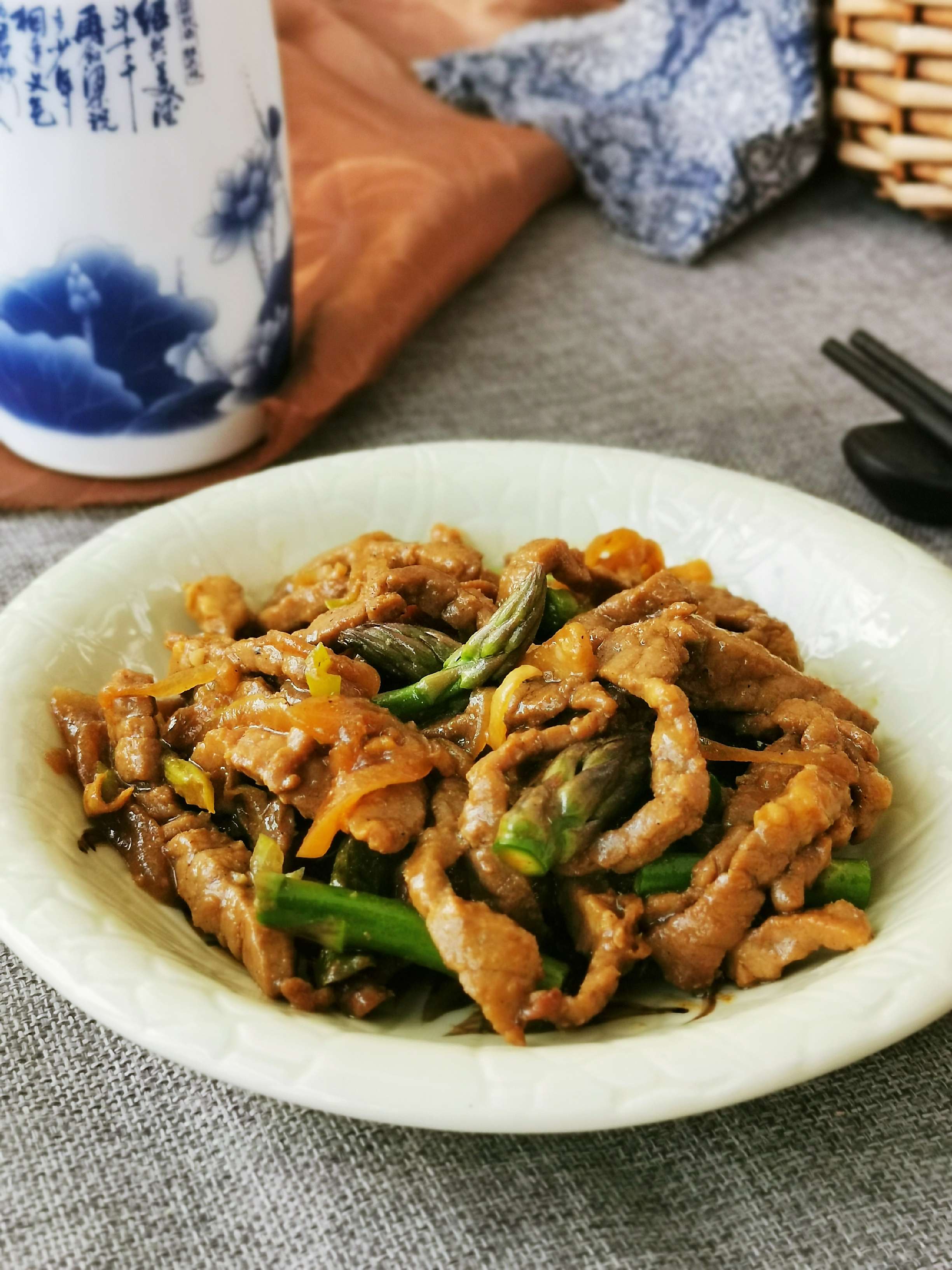 蘆筍牛柳的做法-咸鮮味炒菜譜