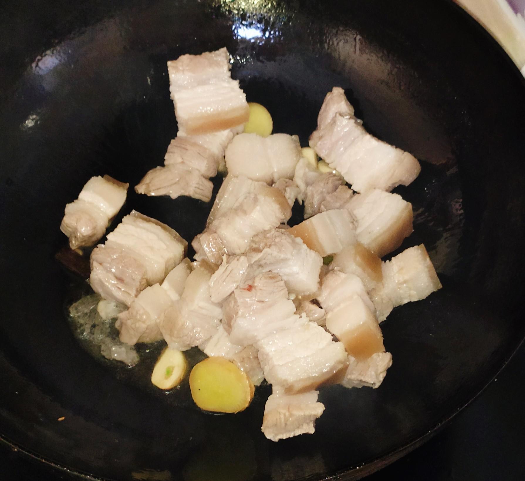 紅燒肉燉海帶的做法-咸鮮味燉菜譜