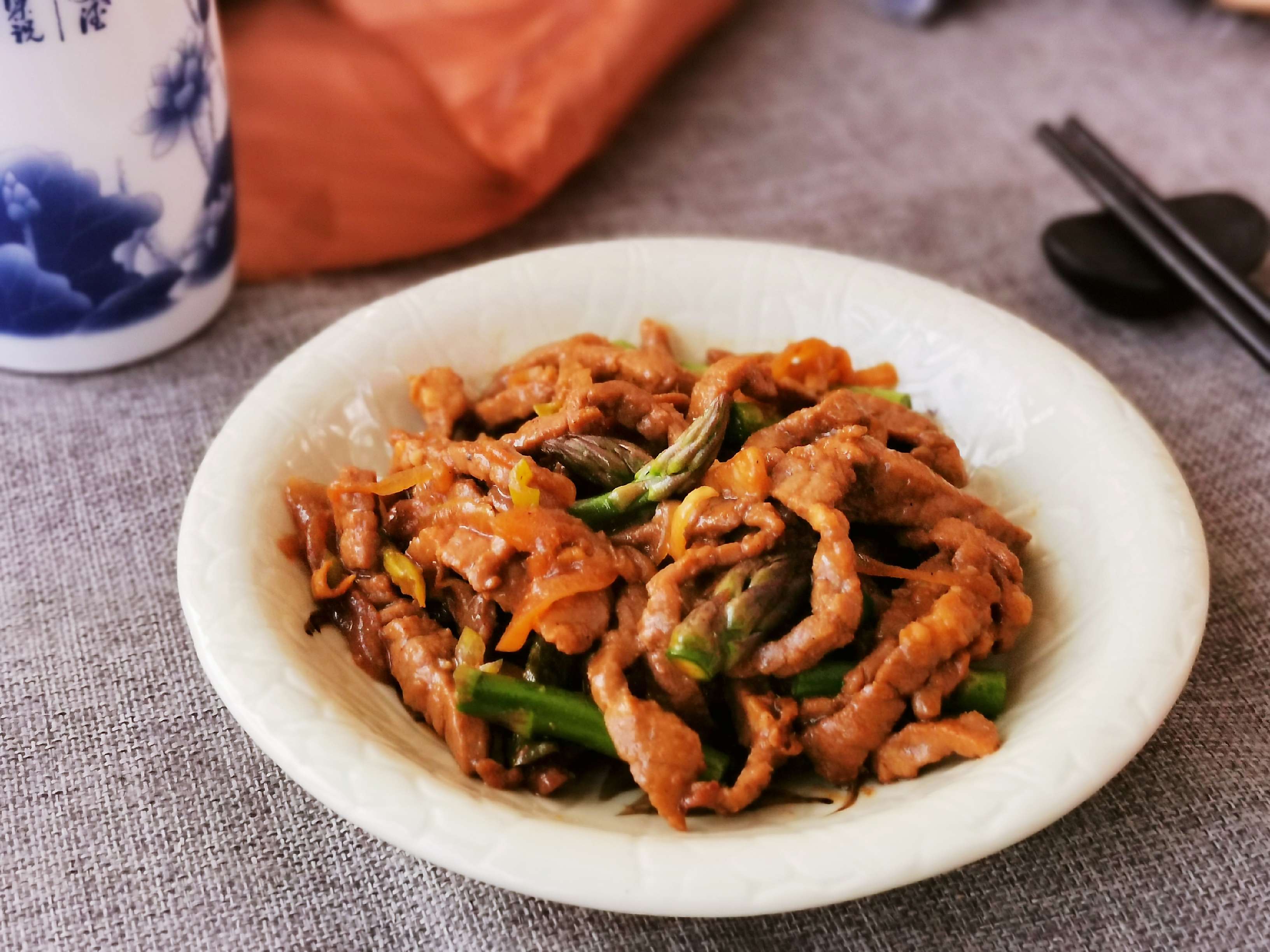 蘆筍牛柳的做法-咸鮮味炒菜譜