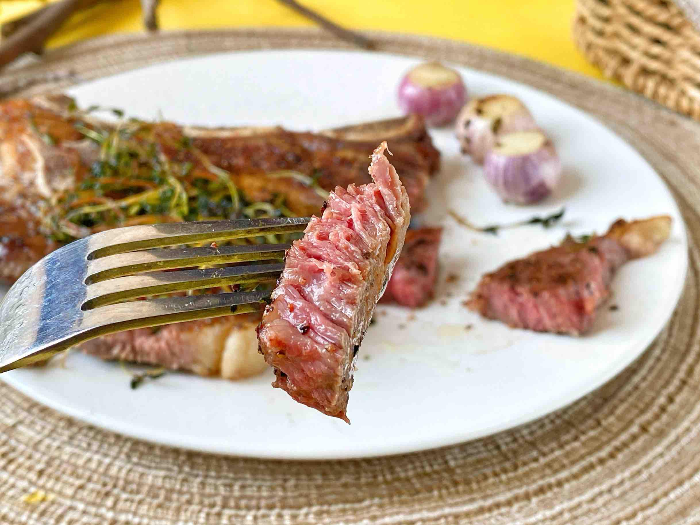 百里香煎牛排的做法-咸鮮味煎菜譜-易網(wǎng)健康養(yǎng)生網(wǎng) 百里香煎牛排的做法-咸鮮味煎菜譜