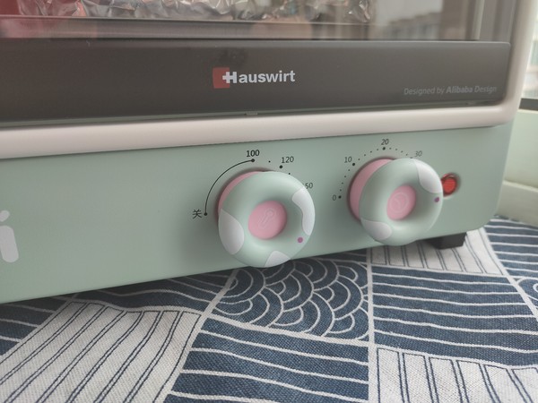 奧爾良嫩烤雞腿的做法-香辣味烘焙菜譜