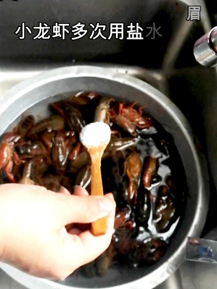蒜蓉小龍蝦的做法-蒜香味炒菜譜