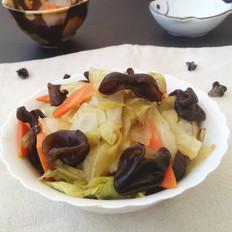 黑木耳燒圓白菜的做法-家常味燒菜譜