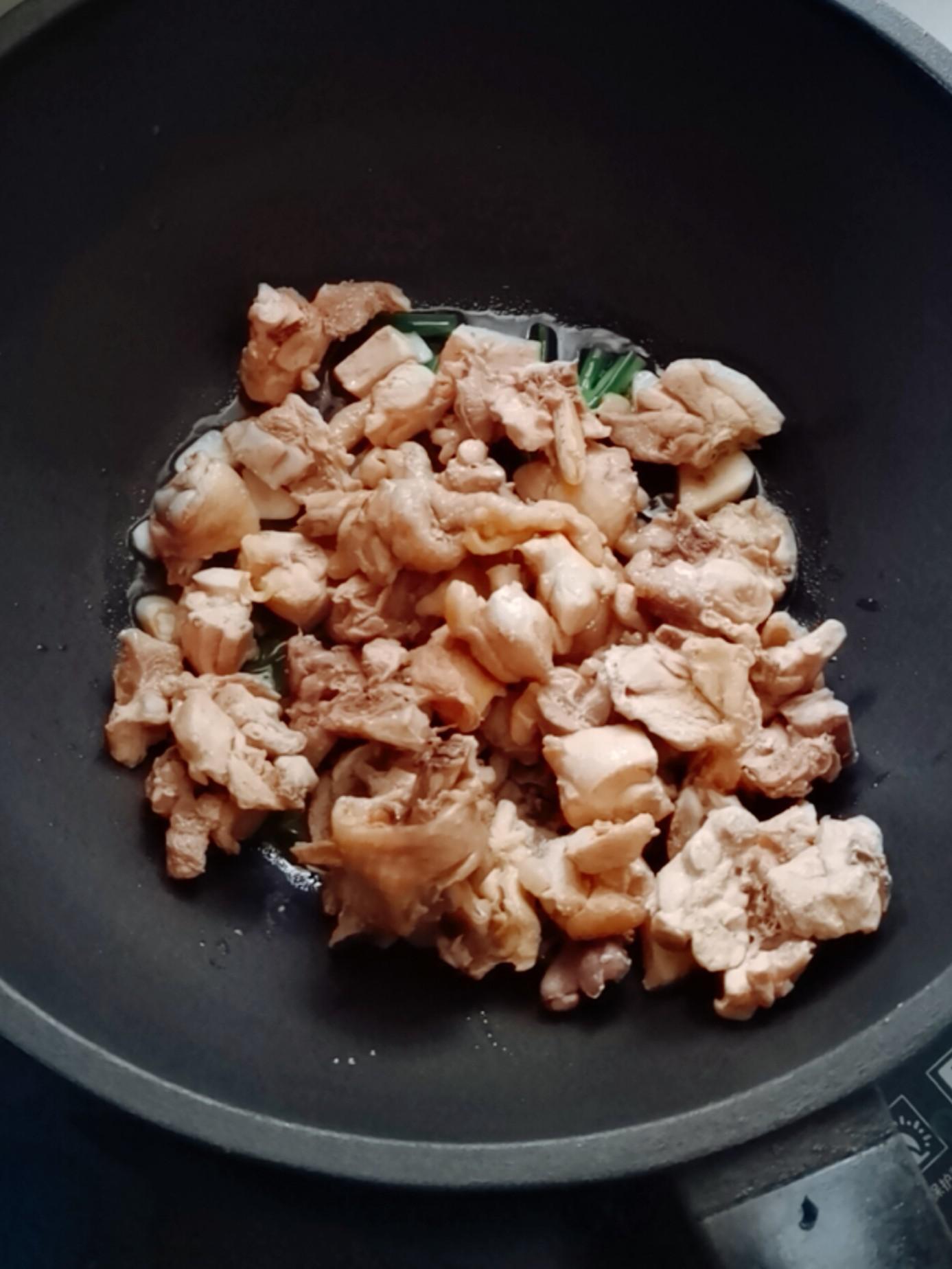 鮮蝦蛤蜊炒雞的做法-咸鮮味炒菜譜