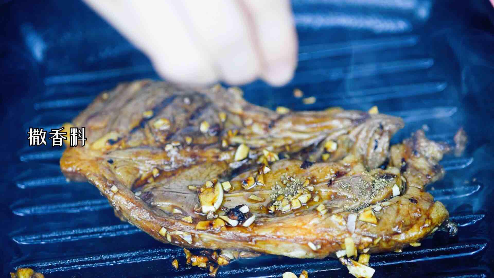 媽媽最?lèi)?ài)的菜 | 蒜香烤羊排的做法-家常味烤菜譜