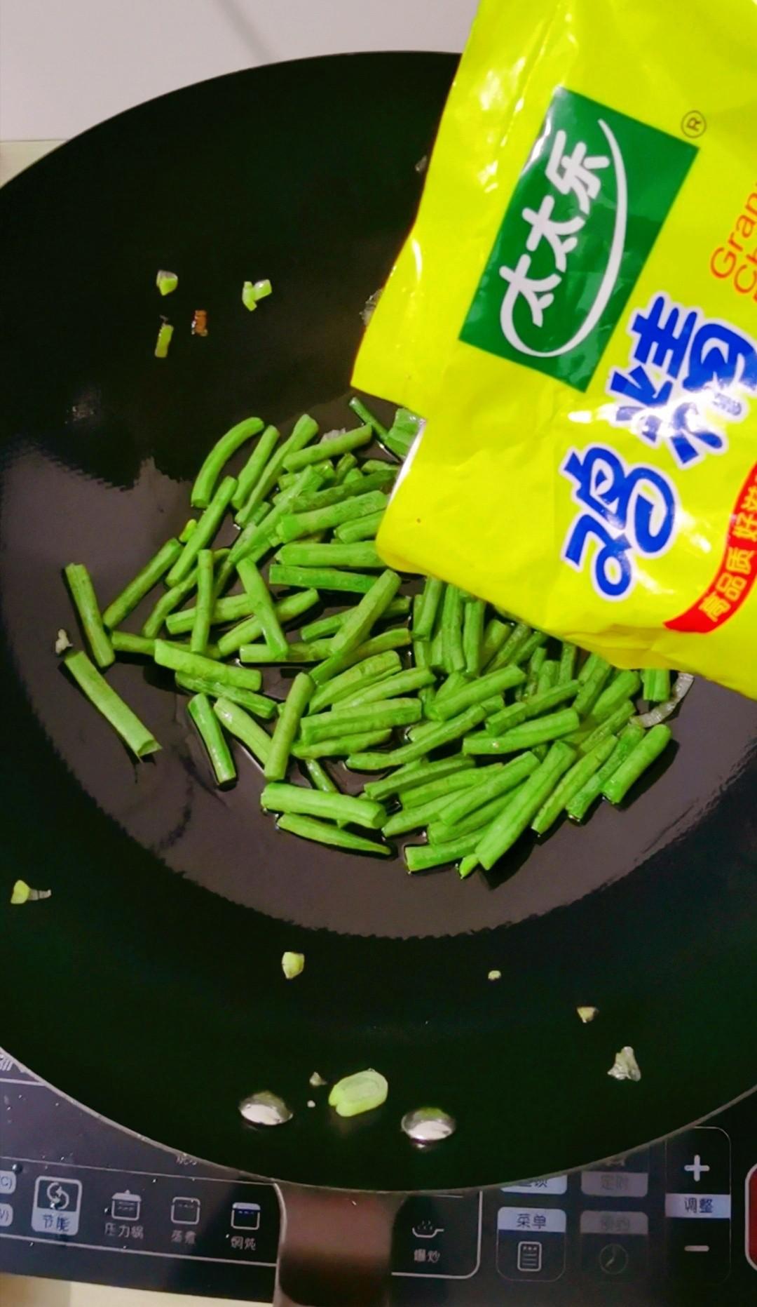 爆炒豇豆的做法-咸鮮味炒菜譜