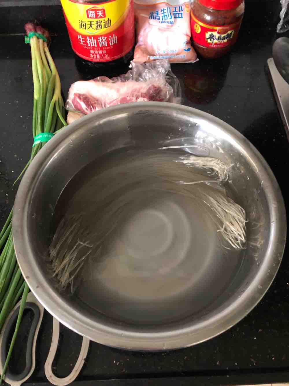 超下飯的螞蟻上樹（紅薯粉條版）的做法-家常味炒菜譜