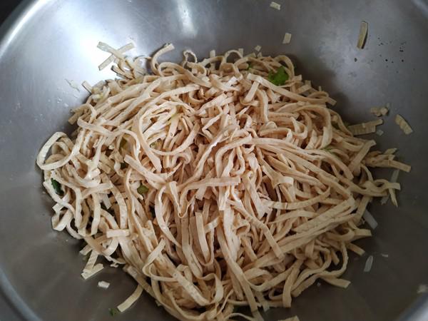 涼拌豆腐絲的做法-家常味拌菜譜-易網<a href=http://www.logojc.com/ target=_blank class=infotextkey>健康養生</a>網 涼拌豆腐絲的做法-家常味拌菜譜