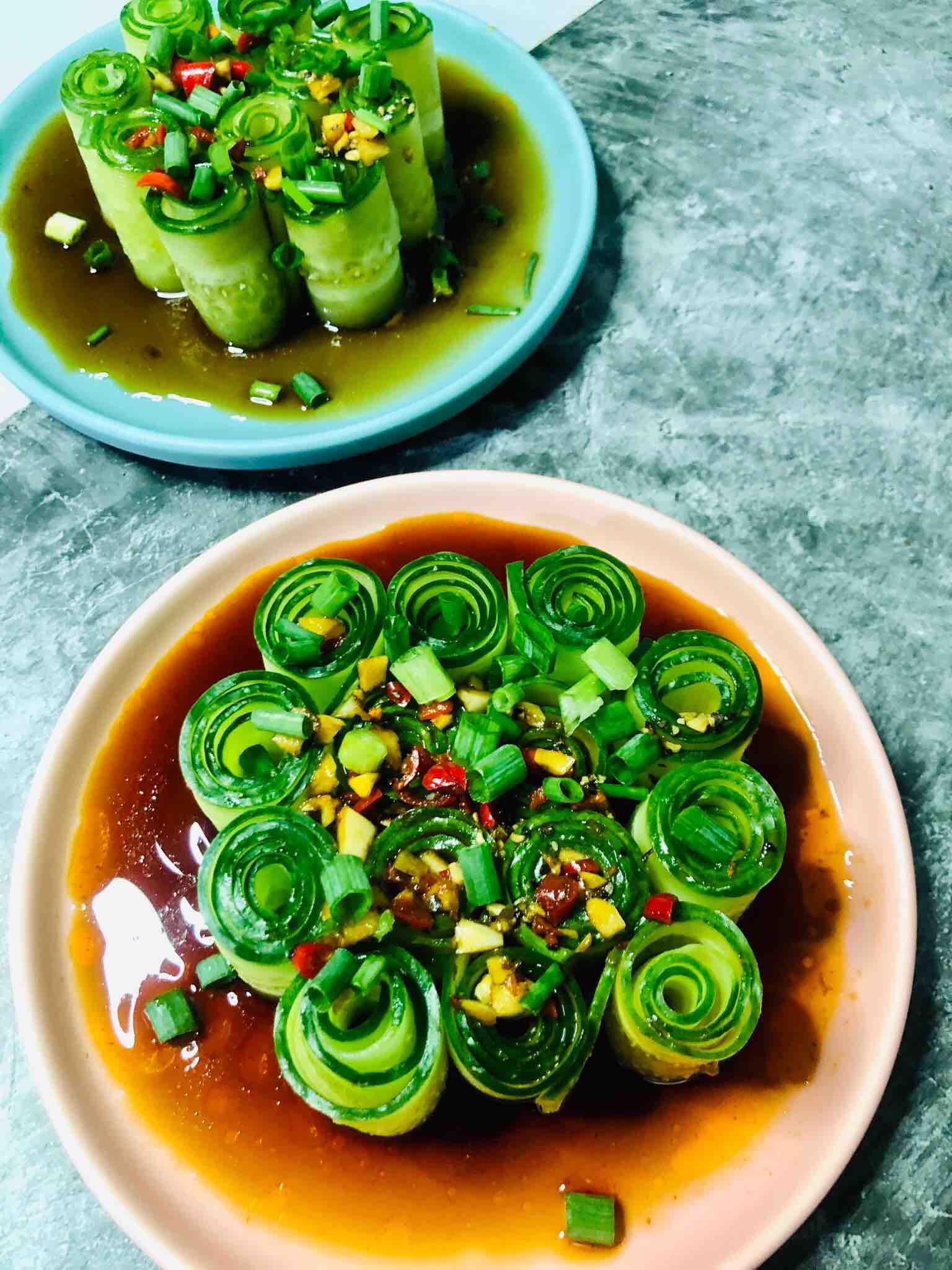 涼拌黃瓜的做法-酸辣味拌菜譜