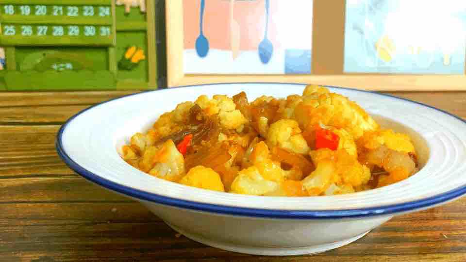 干鍋花菜，這樣做既簡單又好吃，一分鐘就能學(xué)會(huì)它的做法-家常味炒菜譜